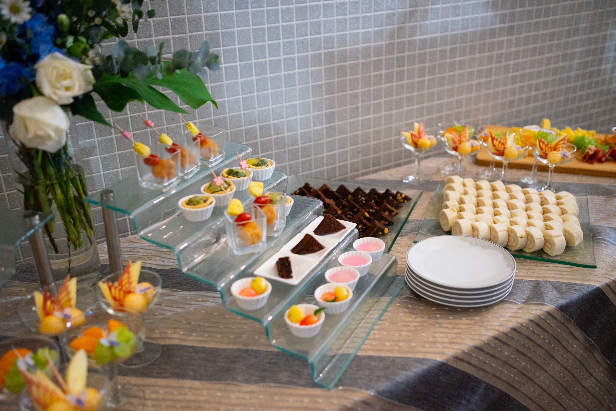 99B7E101-E957-47C3-B490-3782471FF5CD 99B7E101-E957-47C3-B490-3782471FF5CD